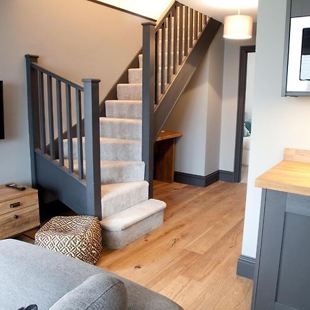 Little Elm - Luxury Home From Home, Free Parking, 30-40 Mins Walk From Bath City Centre エクステリア 写真